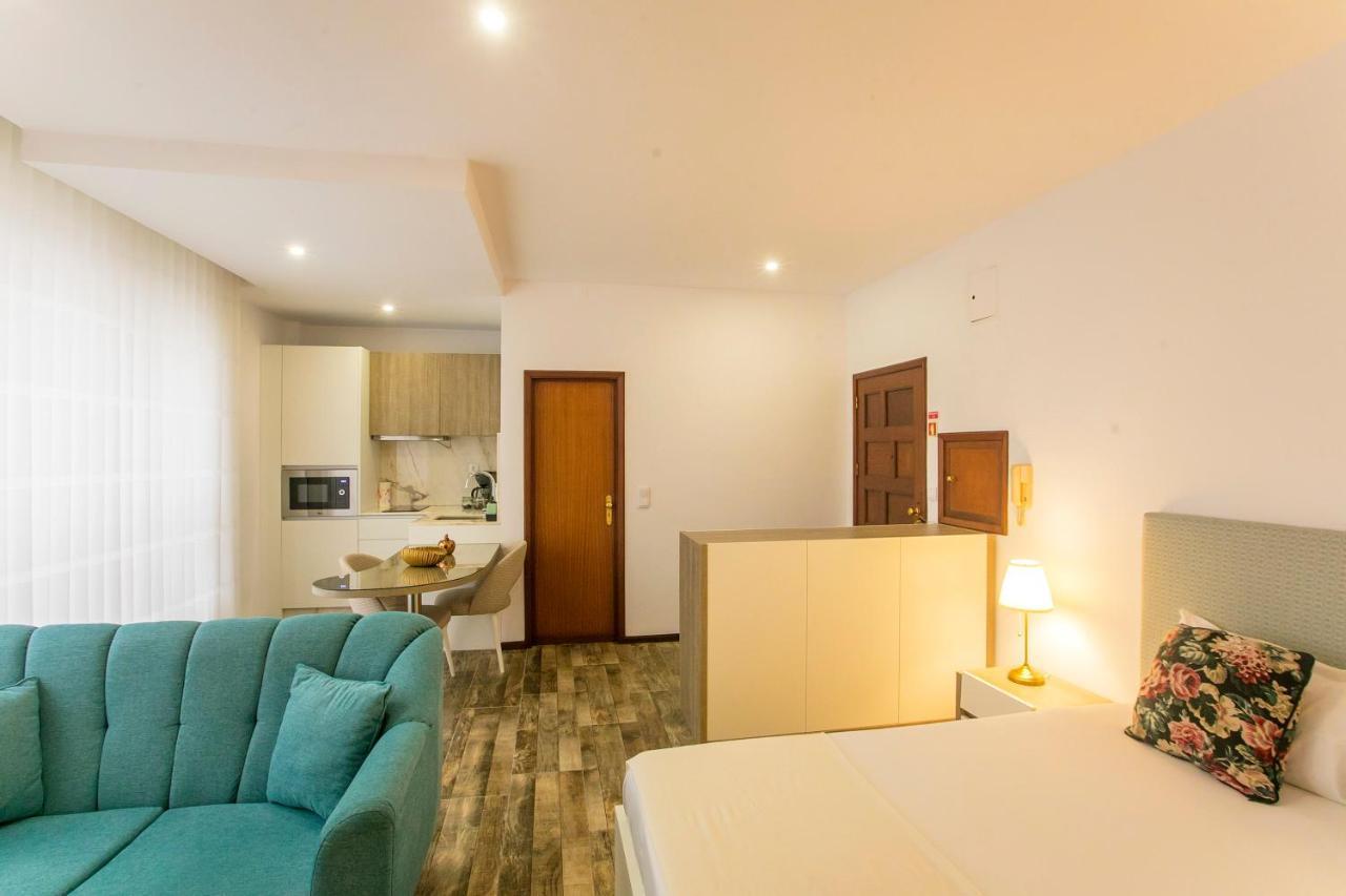 Casa De Cristal Apartment Porto Bagian luar foto