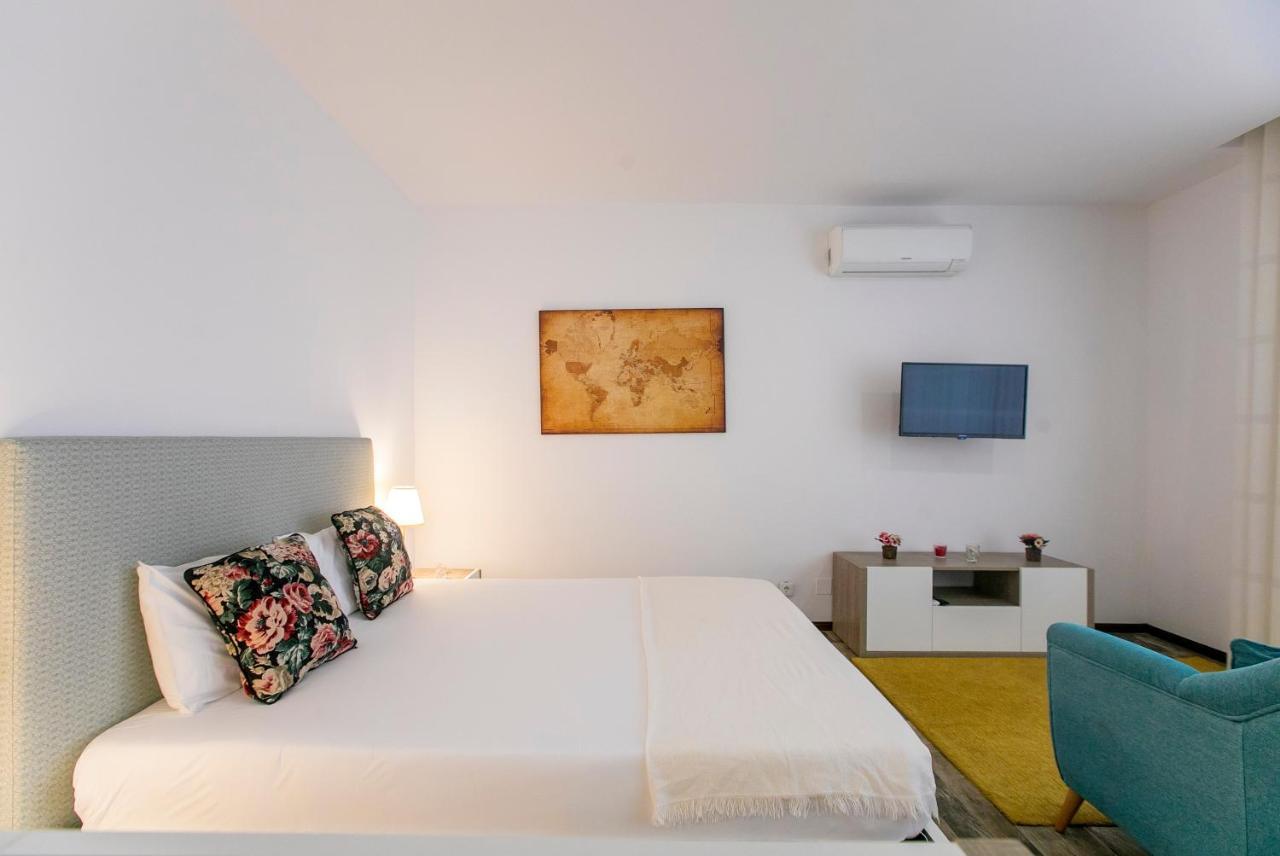 Casa De Cristal Apartment Porto Bagian luar foto